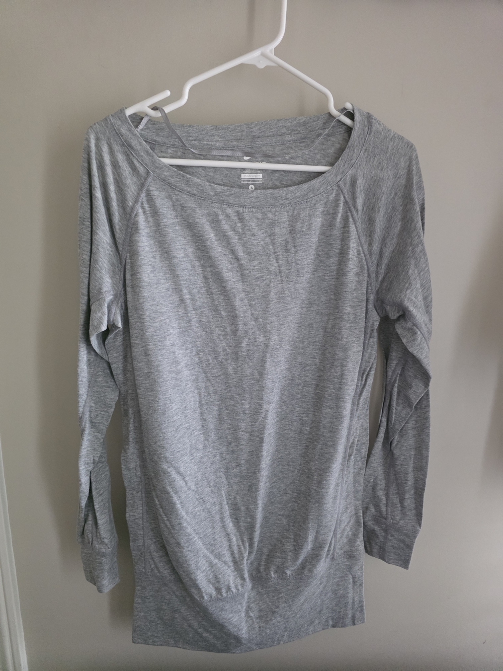Nike Women's Long Sleeve Heather Gray Tee